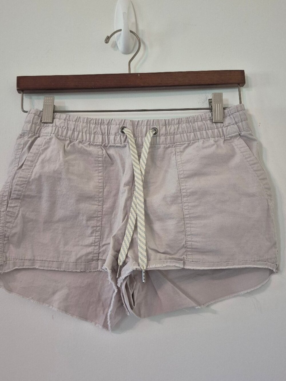 Vuori Light Lavender/Pale Lilac Drawstring Shorts